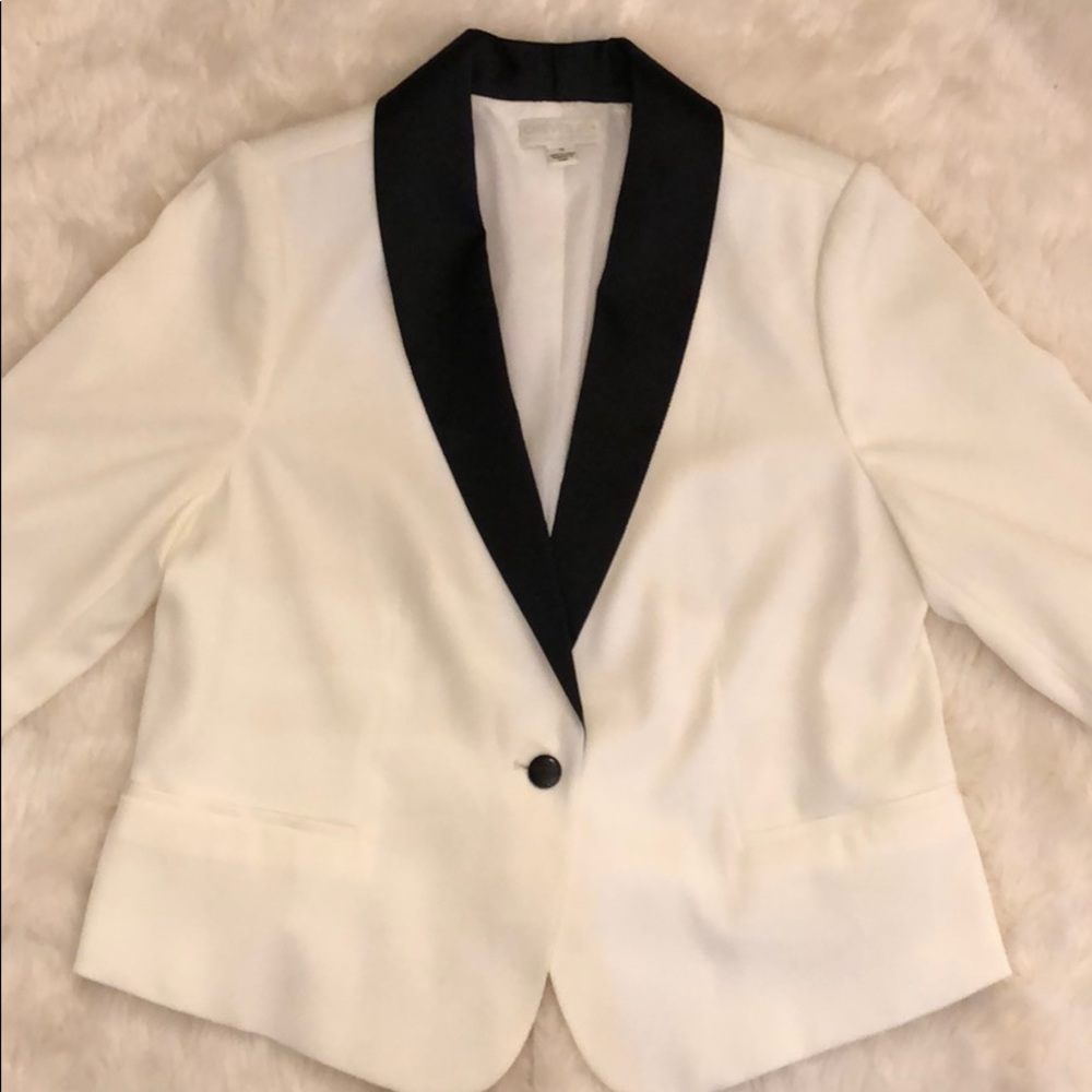 Cream Tuxedo Style Blazer